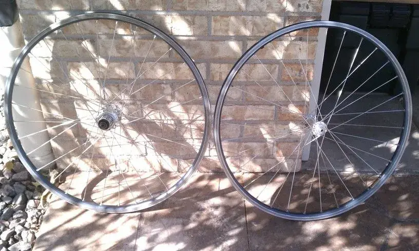 White_Ind_Wheels_1.webp