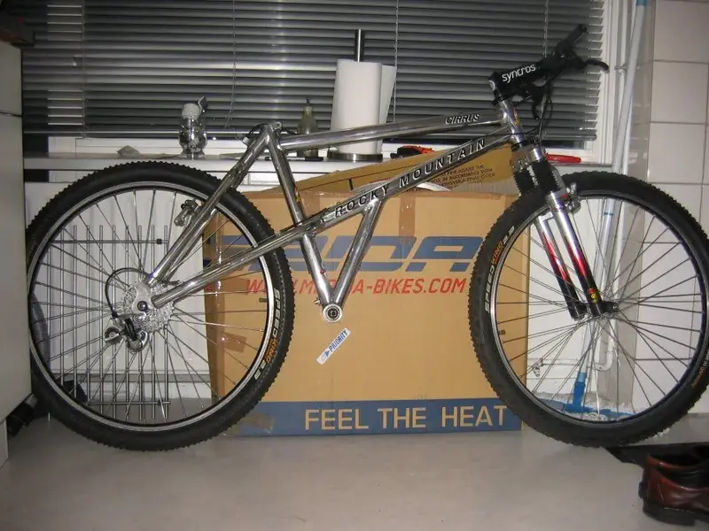 Rocky Mountain Cirrus with XT-wheels.webp