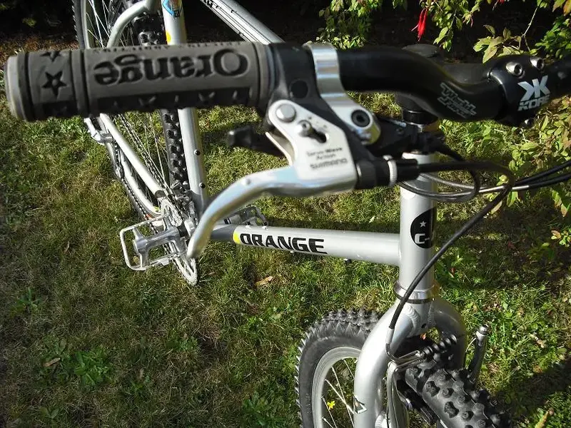 3RetrobikeC16R.webp