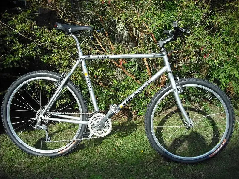 0RetrobikeC16R.webp