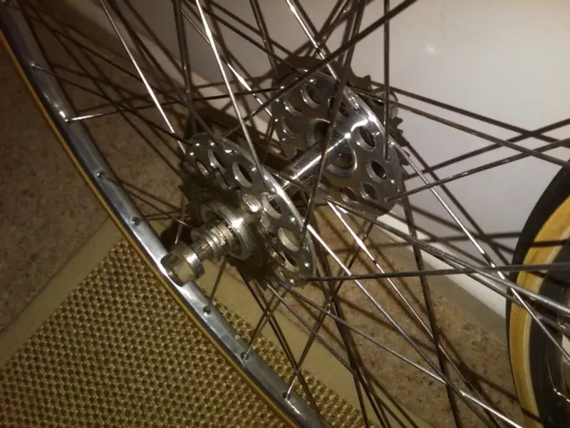IMG00045-20111017-2131.webp