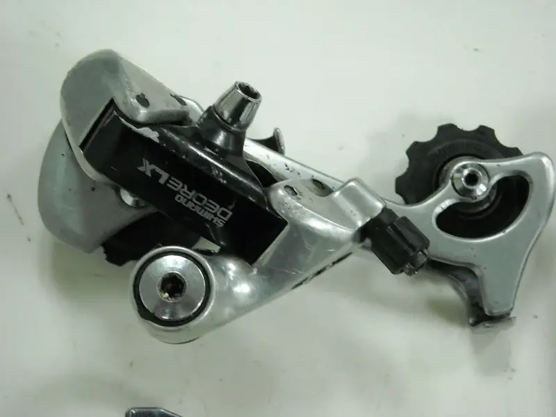 lx_m550_rear_mech_282.webp