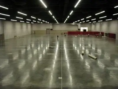 01EmptyHall.webp