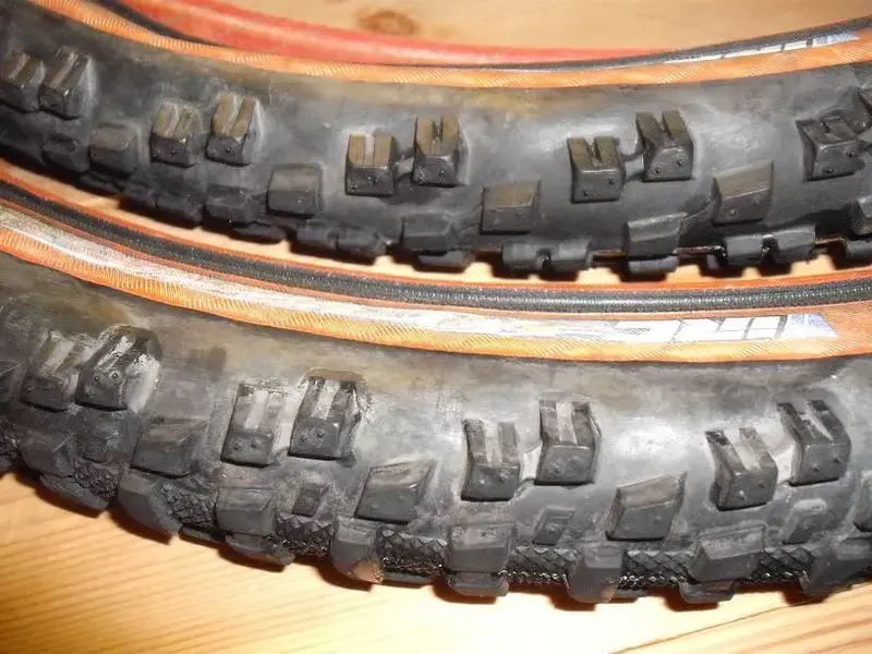 DSCF3143Tyres.webp