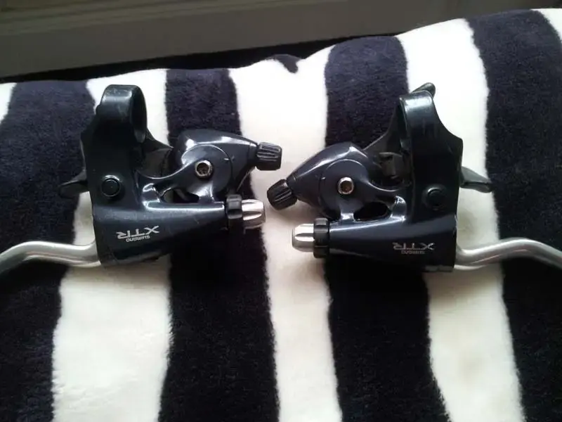 xtr-m900-shifters.webp