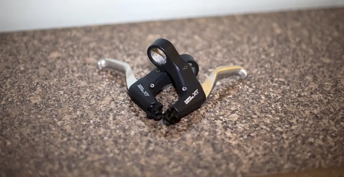 xt-brake-levers.webp