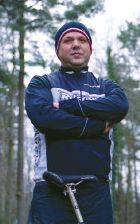 bouncer_173.jpg