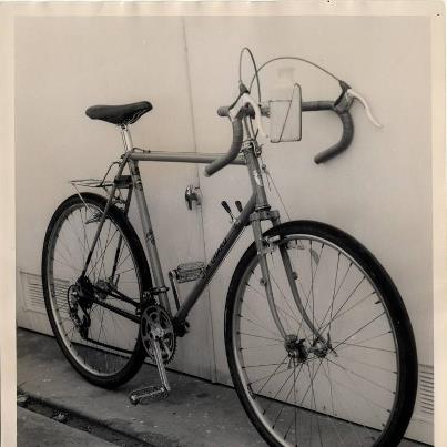 english_650b_woodsie_bike_made_by_jim_guard_200.jpg