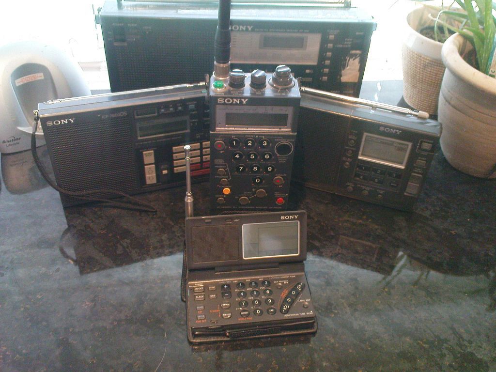 sony_shortwave_radios_106.jpg