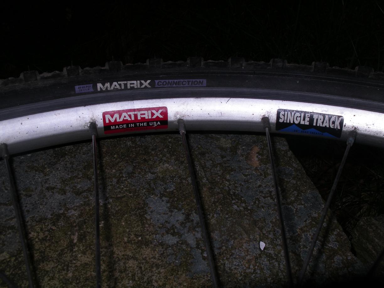 trek_oem_wheelset__rim__tyre_172.jpg