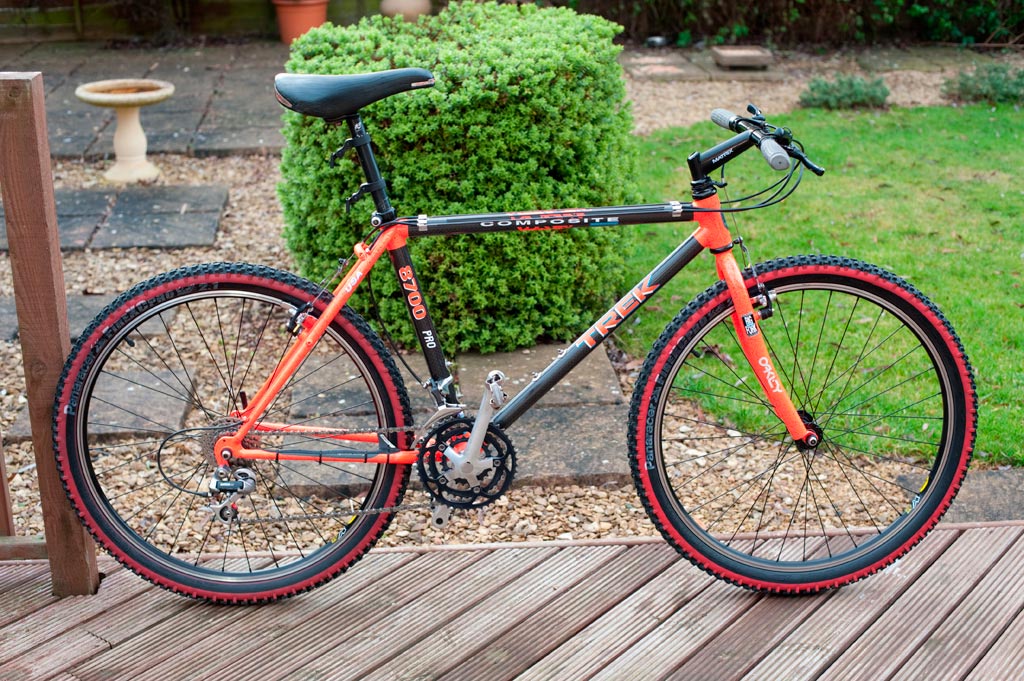 Trek 8700 online mountain bike