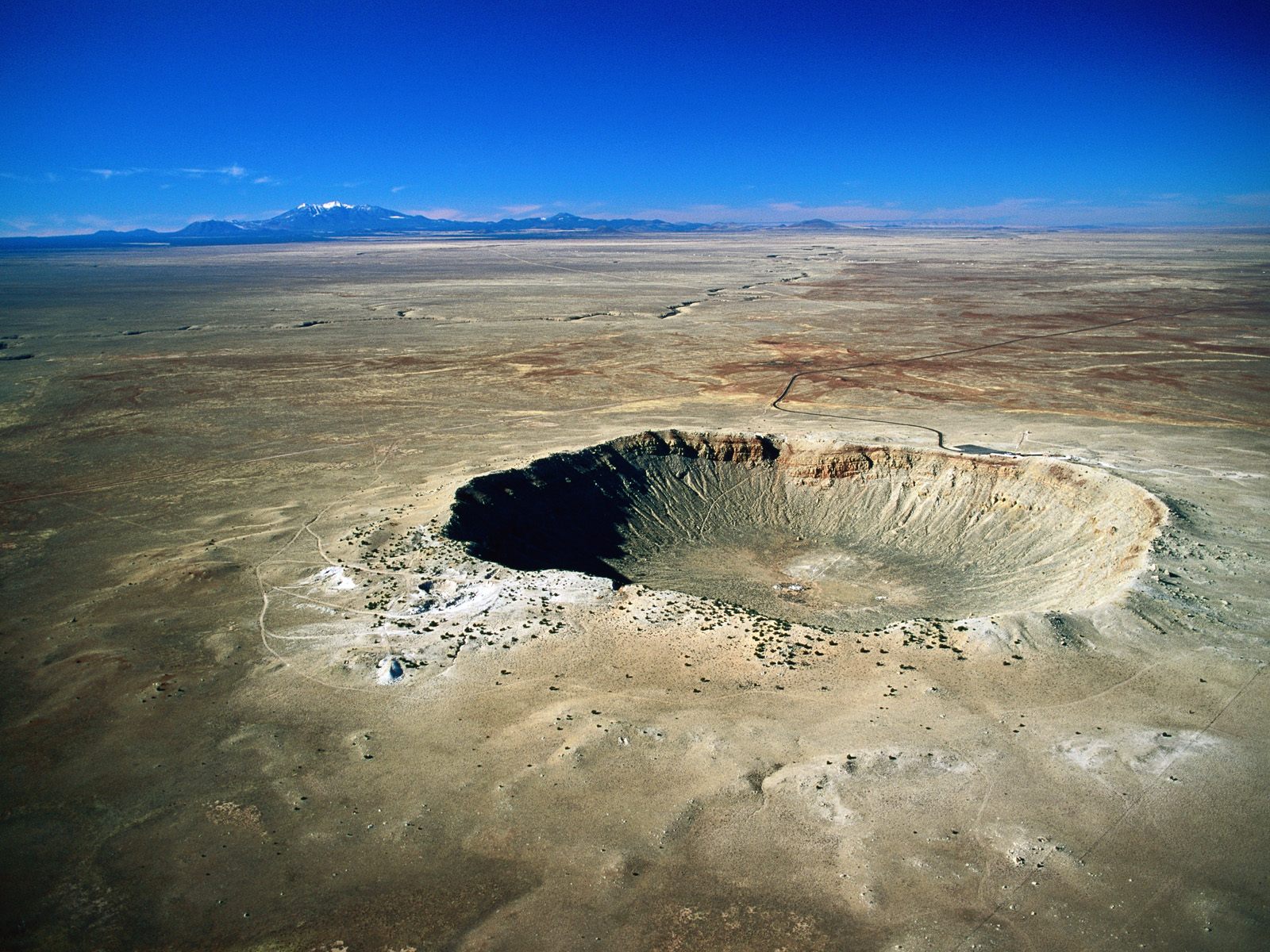Meteor-Crater.jpg