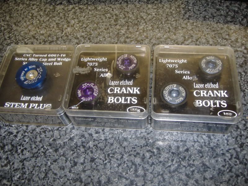 stemplugcrankcaps.jpg