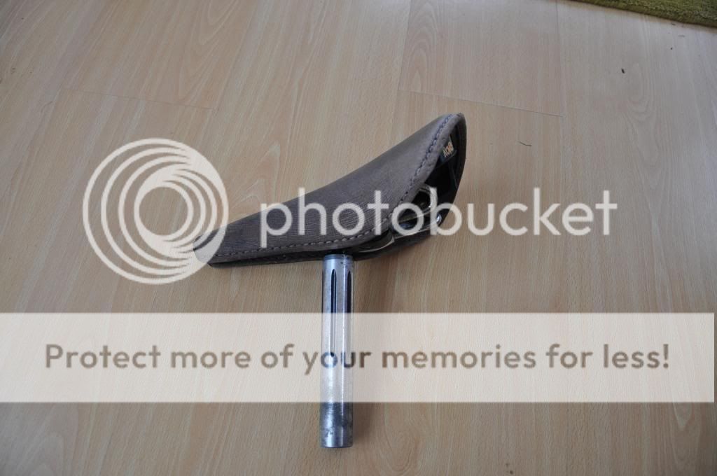 SaddlePost_1_zpsf90a9186.jpg