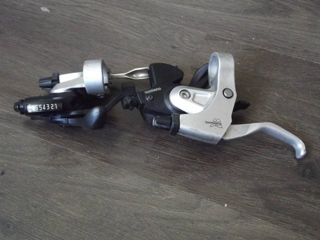 XtR8Ll.jpg