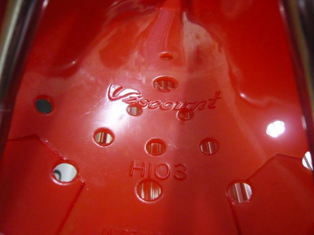 redseatcloseup2.jpg