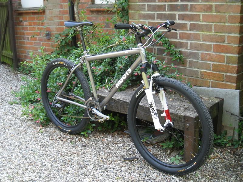 MootsYBB17004.jpg
