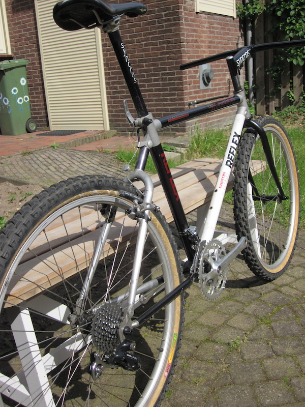 p4pb10902215.jpg