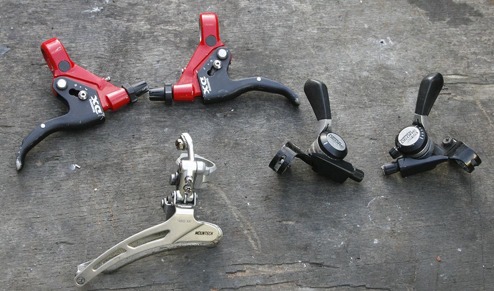DX-brake-thumbies-Mountech.jpg