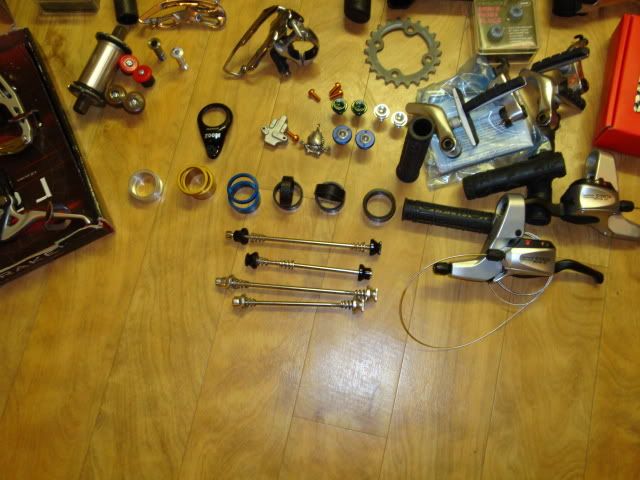 Bits013.jpg