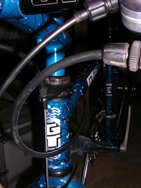 Karakoram-cable-routing-01.jpg