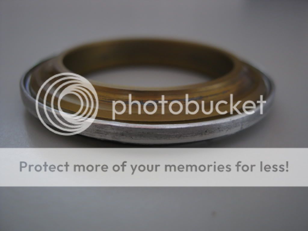 HS_7400_Bottom_Cup_JG.jpg