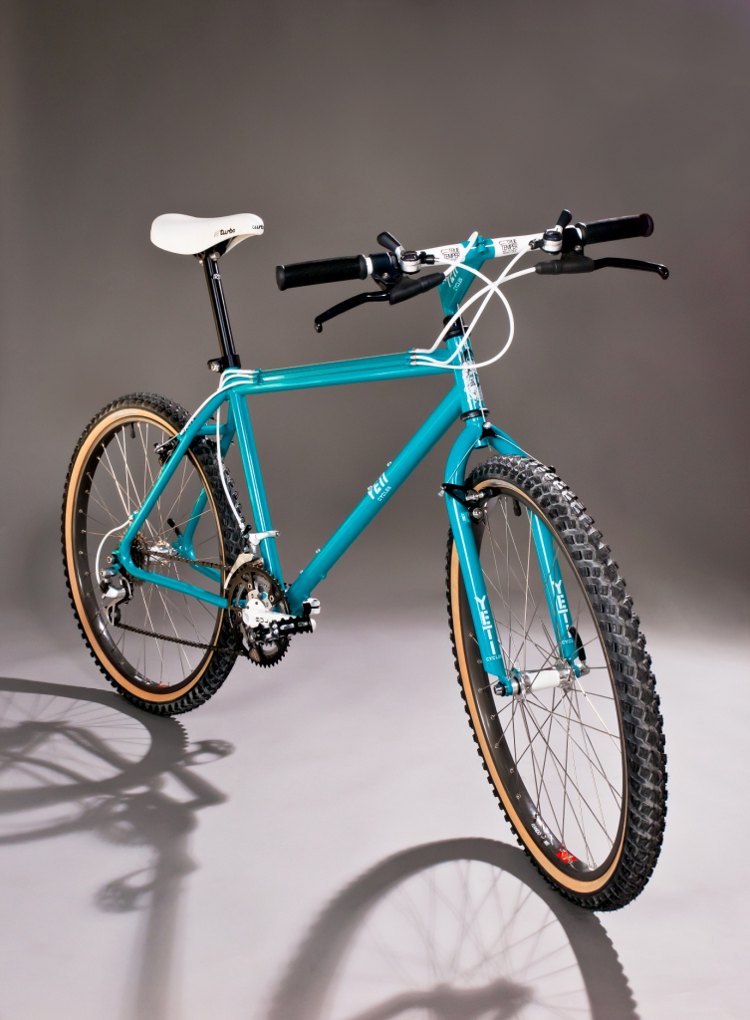 20120423botmmar1202silverfishyetifro.jpg