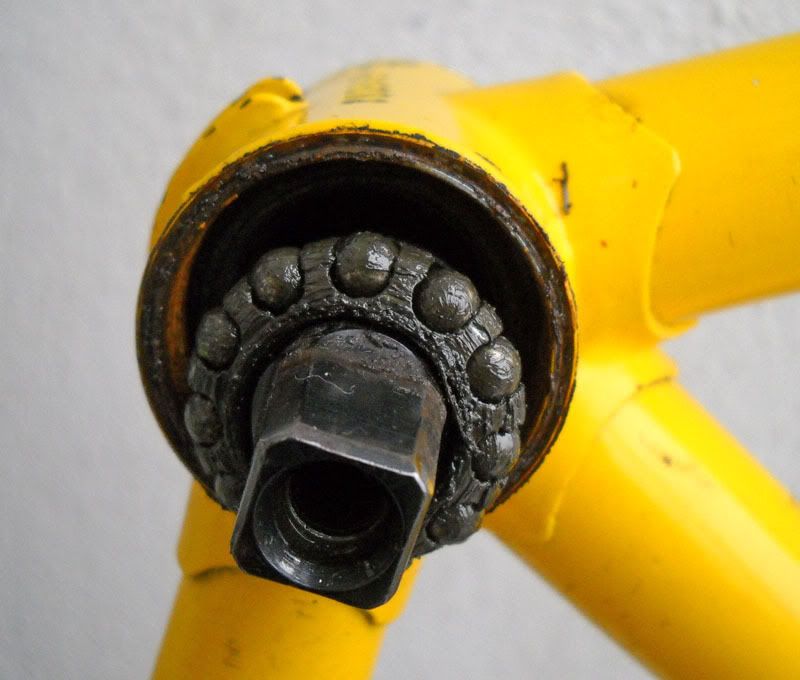 CampagnoloBottomBracket02.jpg