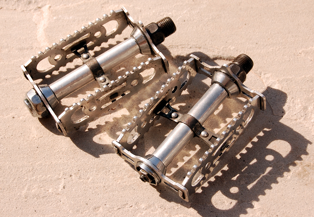 pedals1.JPG