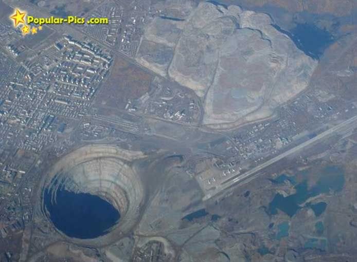 world-biggest-hole-7.jpg