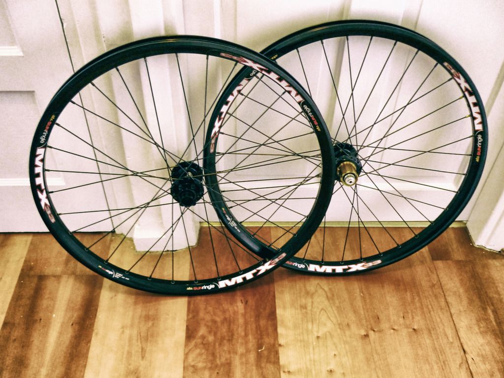 Bandwagon%20wheels_zpso31me1tb.jpg
