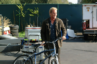 Keith%26bike.gif