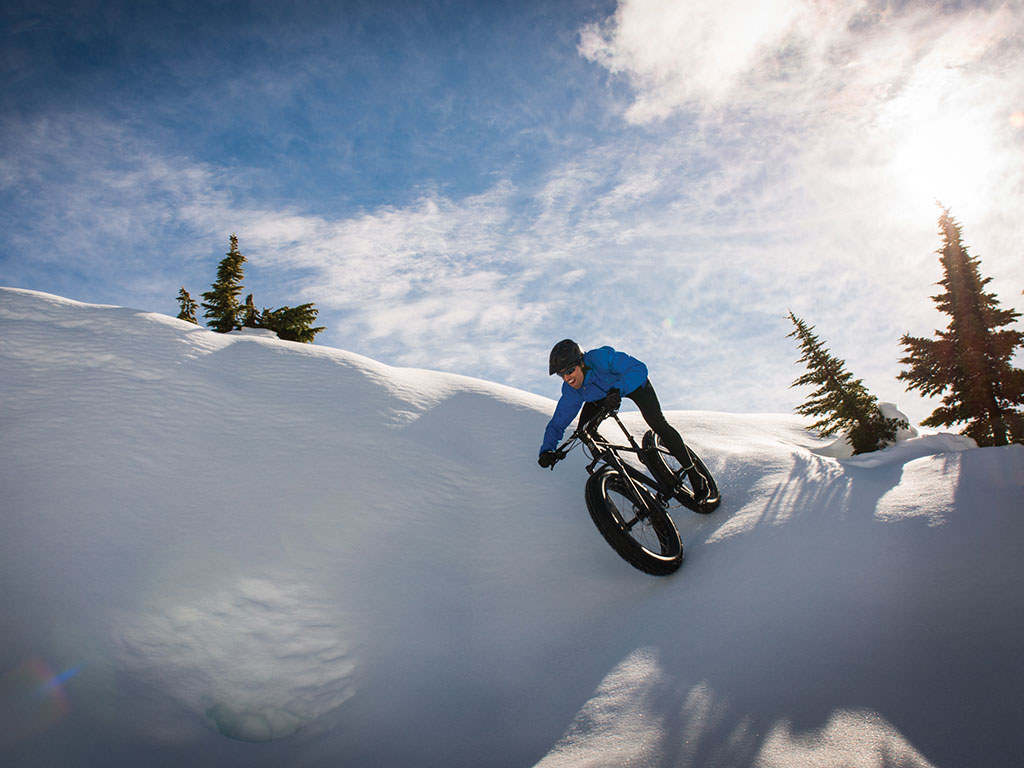 Brandon-Crichton-fat-bike-blizzard.jpg