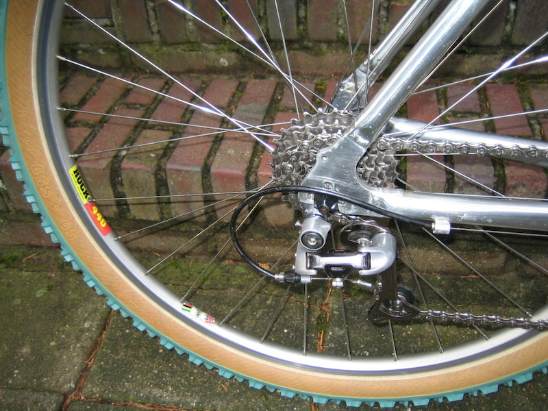 p4pb9005236.jpg