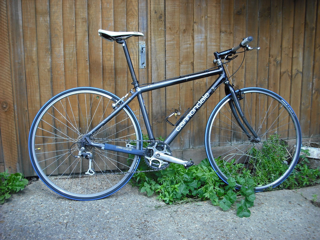 cannondale straight bar road bike