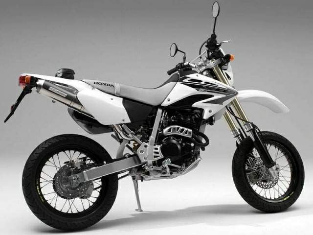 Honda%20XR250%20Motaed%2005.jpg
