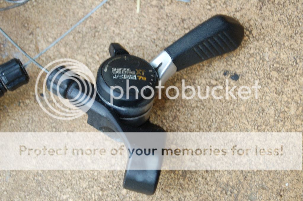 Thumbs_a002.jpg