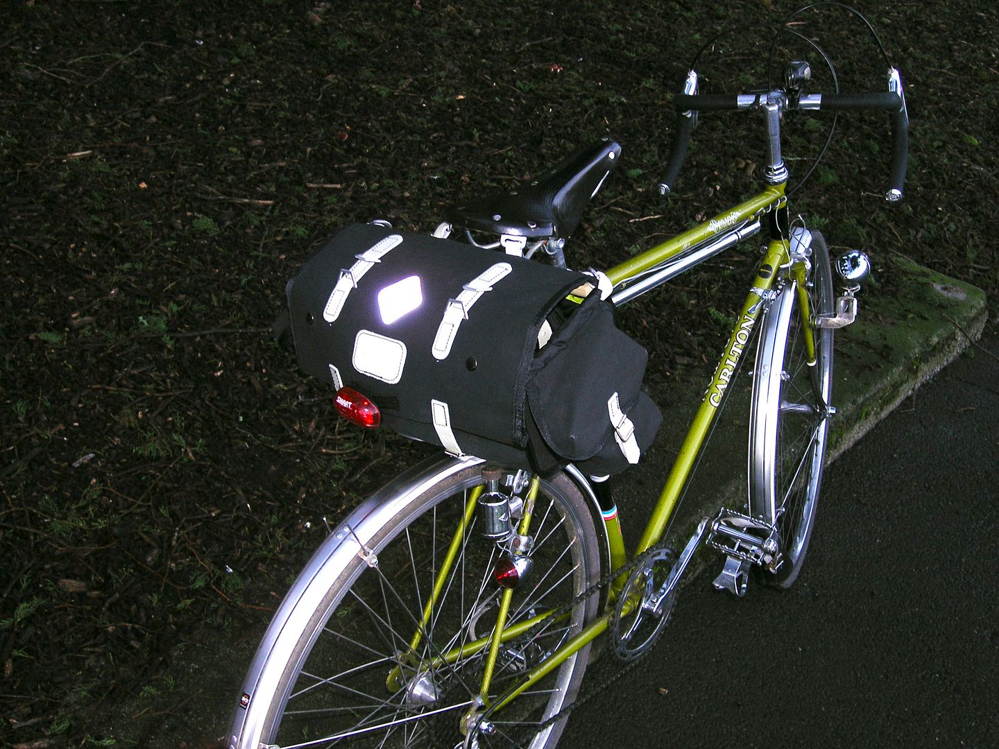 P1110865_zps0c37c296.jpg