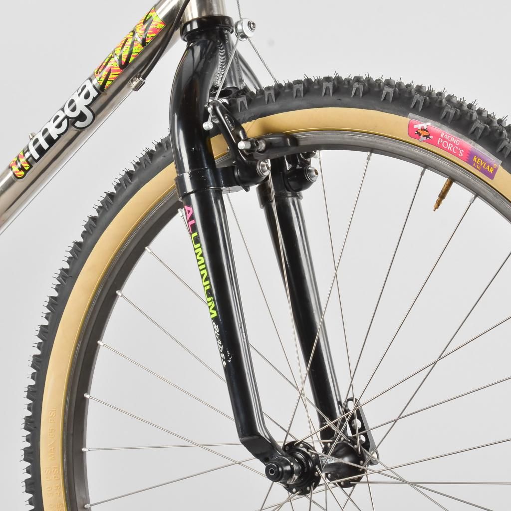 AlpinestarsBuilt-8.jpg