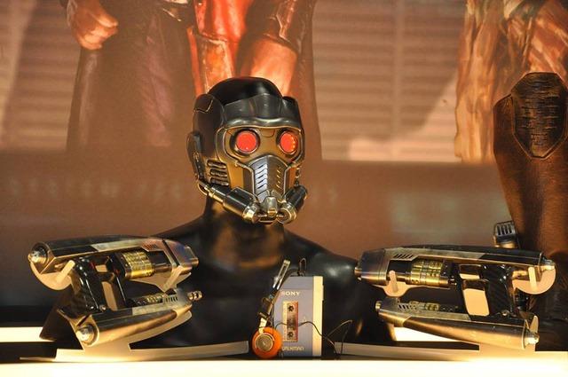 guardians-of-the-galaxy-movie-props-nova-corp-L-UP0ULl.jpeg