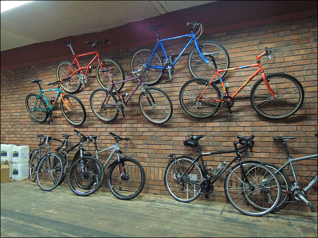 saracen-wall01.jpg