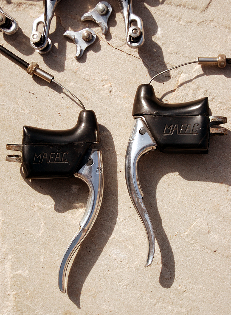 levers1.JPG
