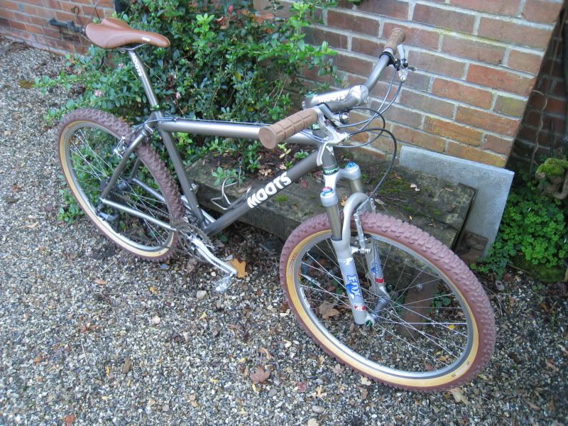 MootsYBBGreen003.jpg
