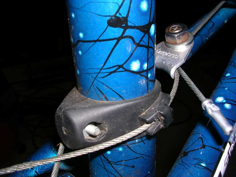 Karakoram-cable-routing-06.jpg