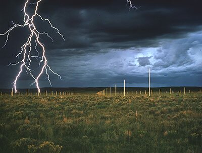 walter-de_maria_lightning_field.jpg