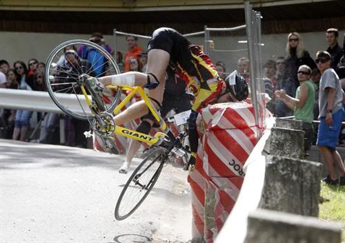 A_rider_crashes_aff4.jpg