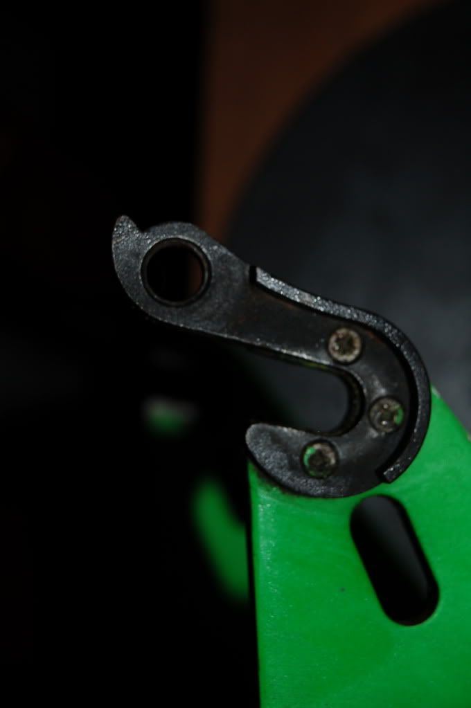 hanger001.jpg