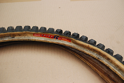 tyre_spike_R_01.JPG