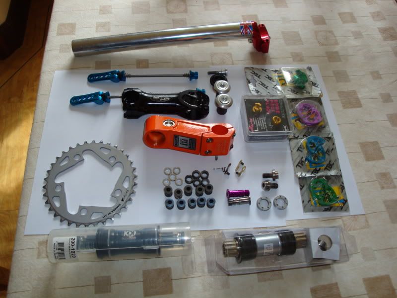 Jewellery002.jpg