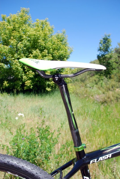 cannondale-flash-carbon-seatpost-1-4.jpg